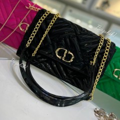 کیف مدل آدنا