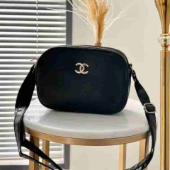 کیف دوشی زنانه مدل میدا