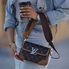 کیف دوشی زنانه مدل سالسو