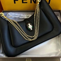 کیف مجلسی زنانه مدل بولگاری