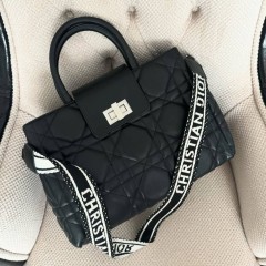 کیف زنانه سایز بزرگ مدل دیبان